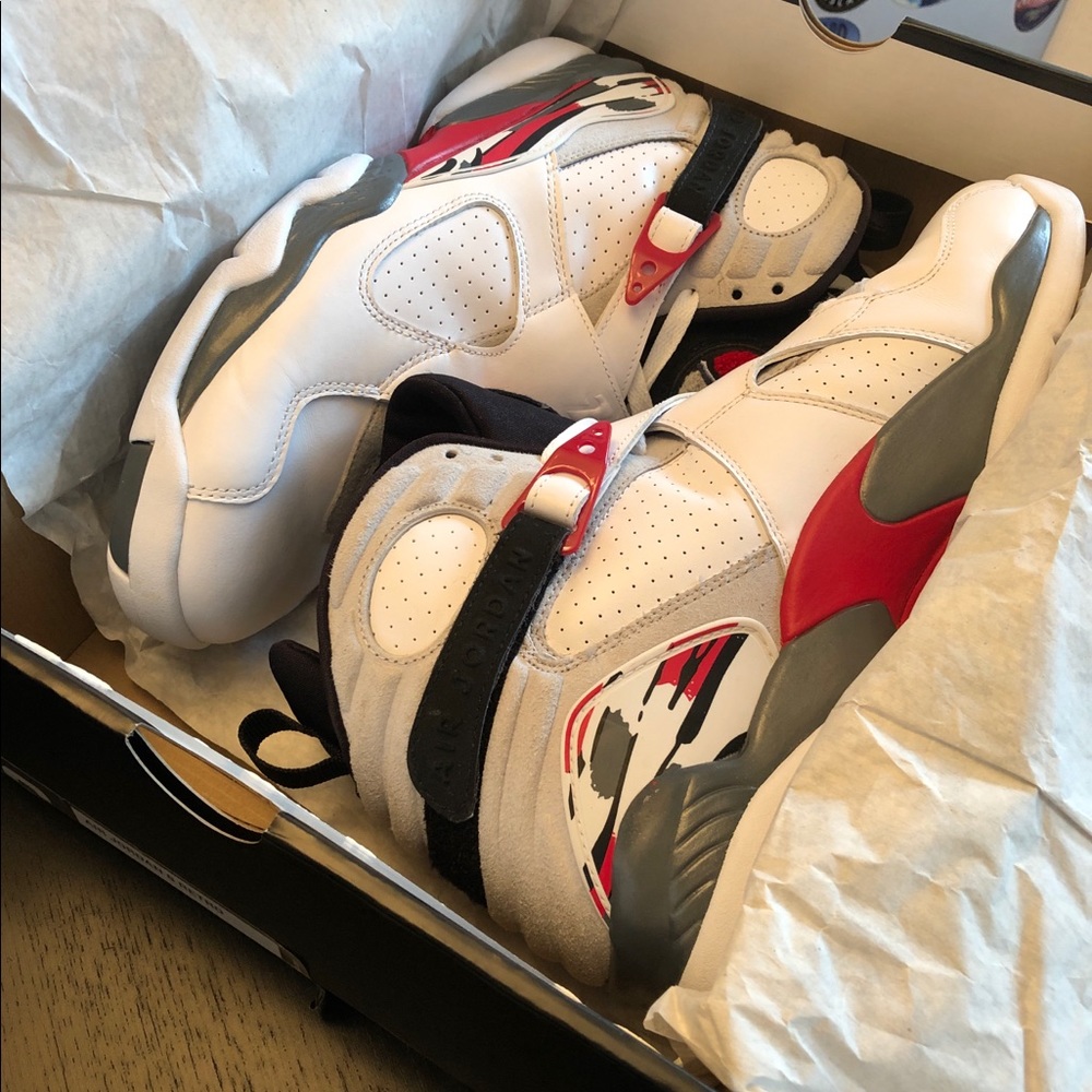 Air Jordan 8 Retro Bugs Bunny - Size 12